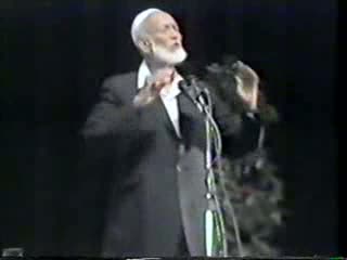 Last Challenge And The Best Call - Ahmed Deedat Part 4-11