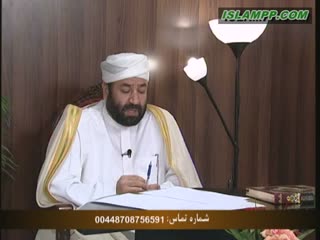 حکم خواندن قرآن در هنگام عادت ماهیانه.