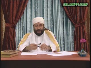 شخصی یک سال پول جمع آوری کرده است چگونه زکات آن را حساب کند؟