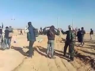 فرار 450 سربازان ارتش اسد